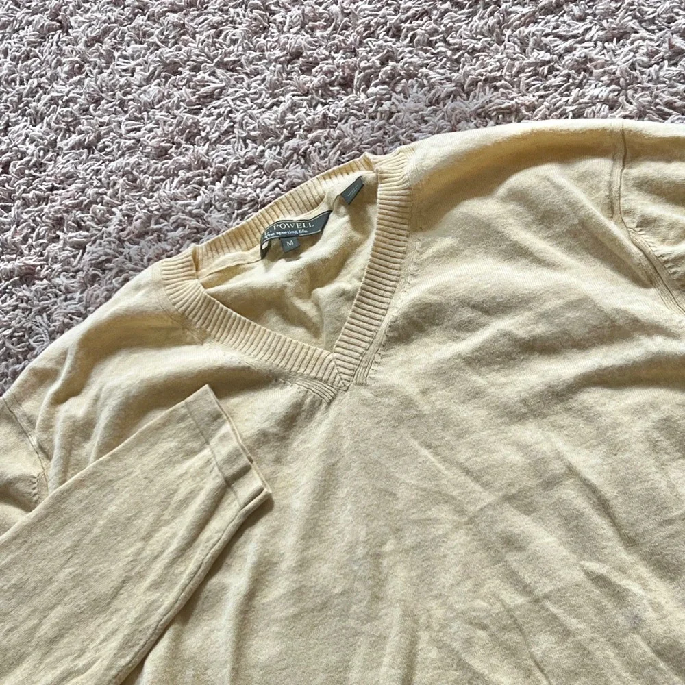 JL Powell Mens V-Neck Sweater M Pale Yellow Long Sleeve Sporting Life Pullover